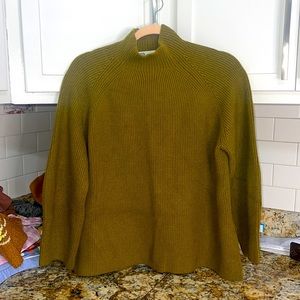 Zara Sweater size Medium